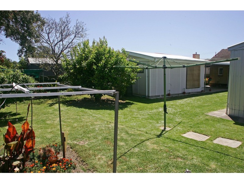 25 Halsey Road, Fulham SA 5024