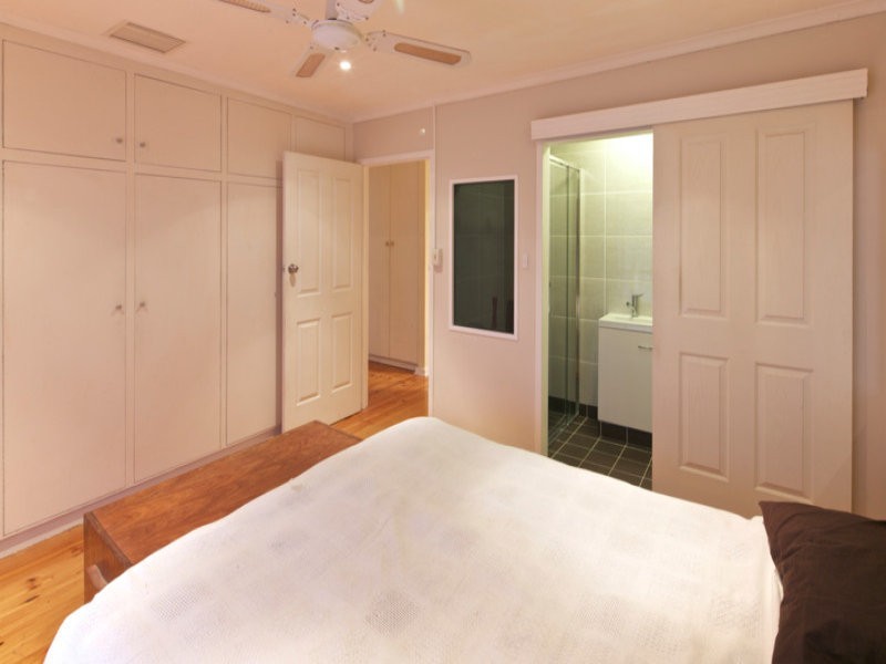 5 Booth Street, Happy Valley SA 5159