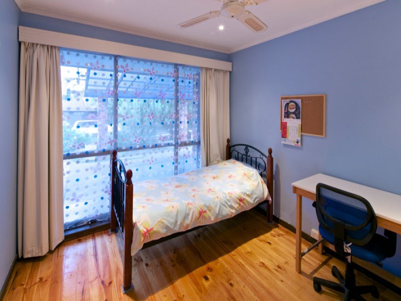 5 Booth Street, Happy Valley SA 5159