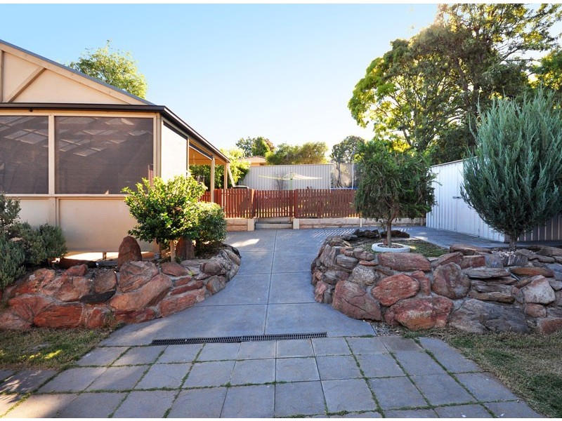 21 Oakridge Rise, Huntfield Heights SA 5163