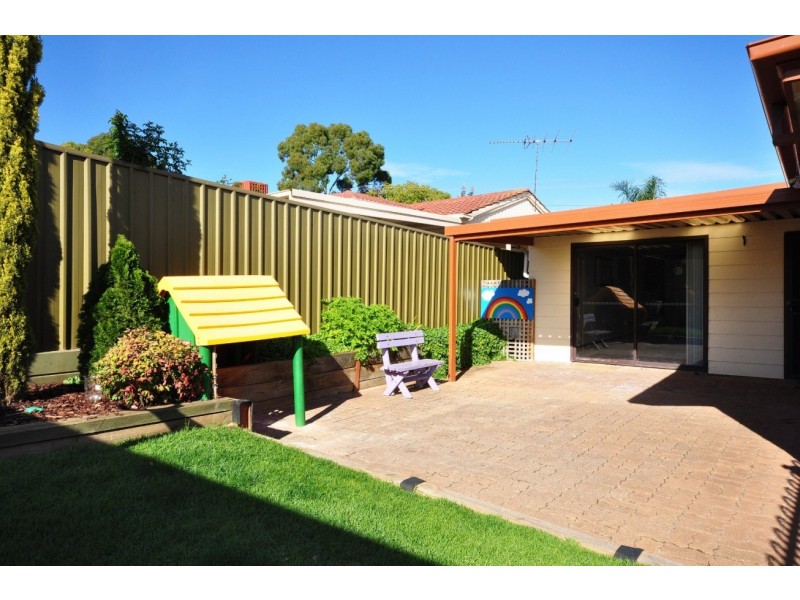 25 Emerald Road, Morphett Vale SA 5162
