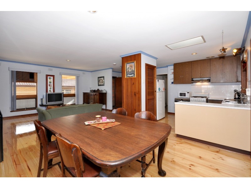 25 Emerald Road, Morphett Vale SA 5162