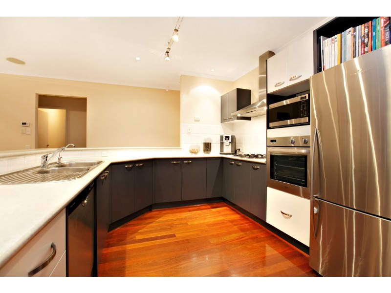 20 Pinnacle Crescent, Flagstaff Hill SA 5159