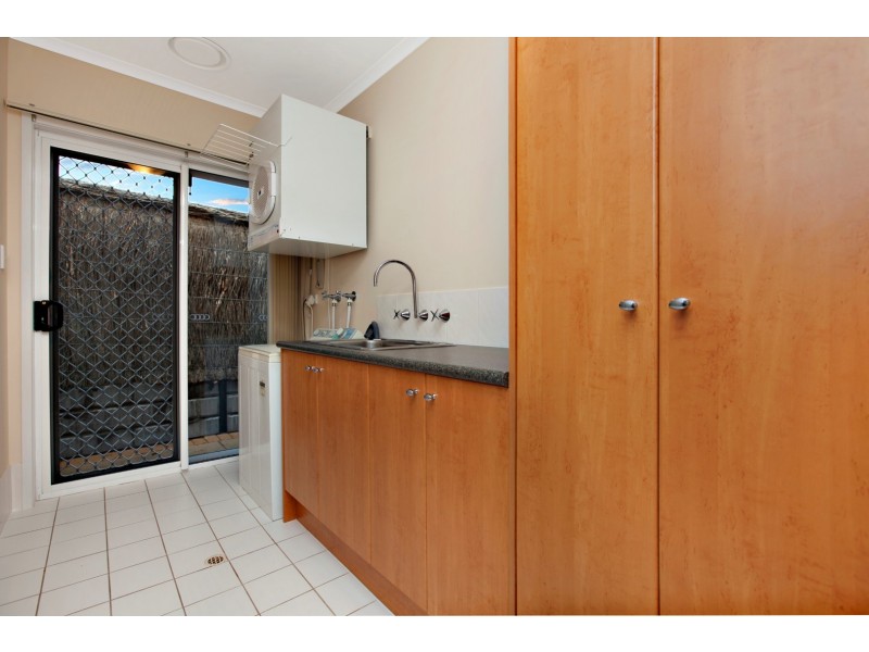 20 Pinnacle Crescent, Flagstaff Hill SA 5159