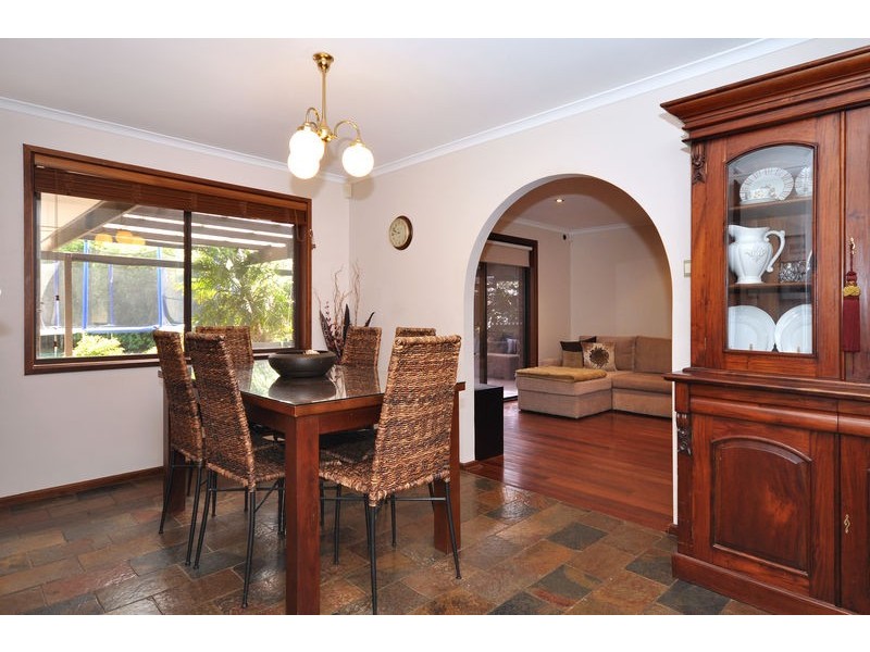 5 Dawson Avenue, Happy Valley SA 5159