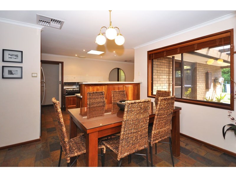 5 Dawson Avenue, Happy Valley SA 5159