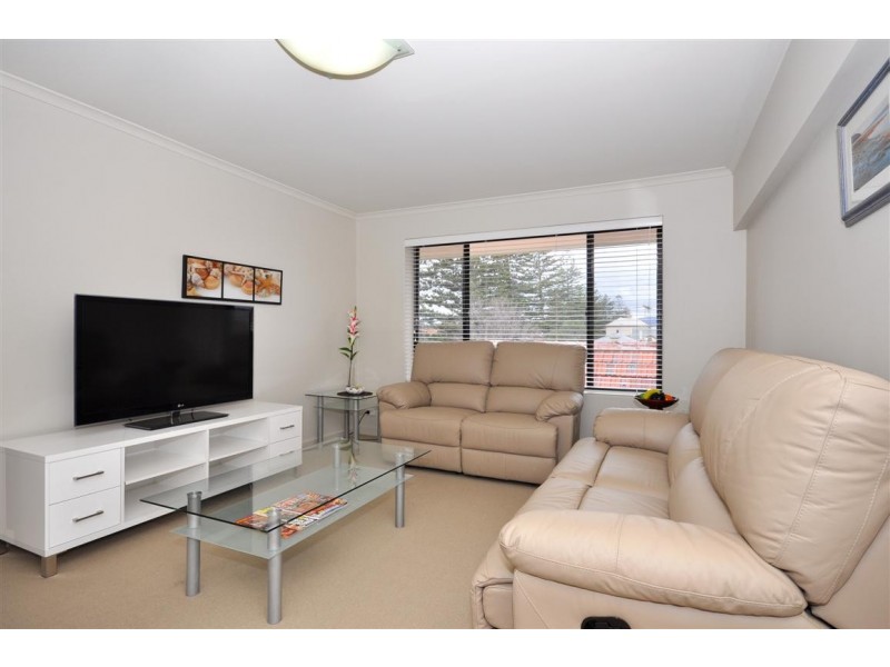 10/18 Broadway, Glenelg South SA 5045