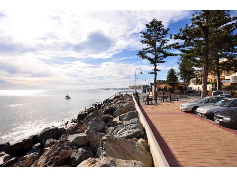 10/18 Broadway, Glenelg South SA 5045