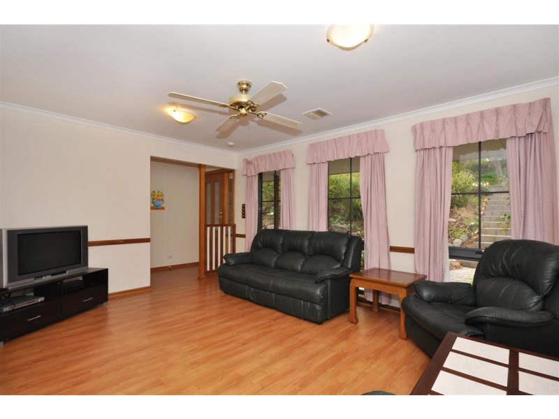 9 Humber Court, Happy Valley SA 5159
