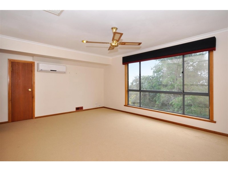 9 Humber Court, Happy Valley SA 5159
