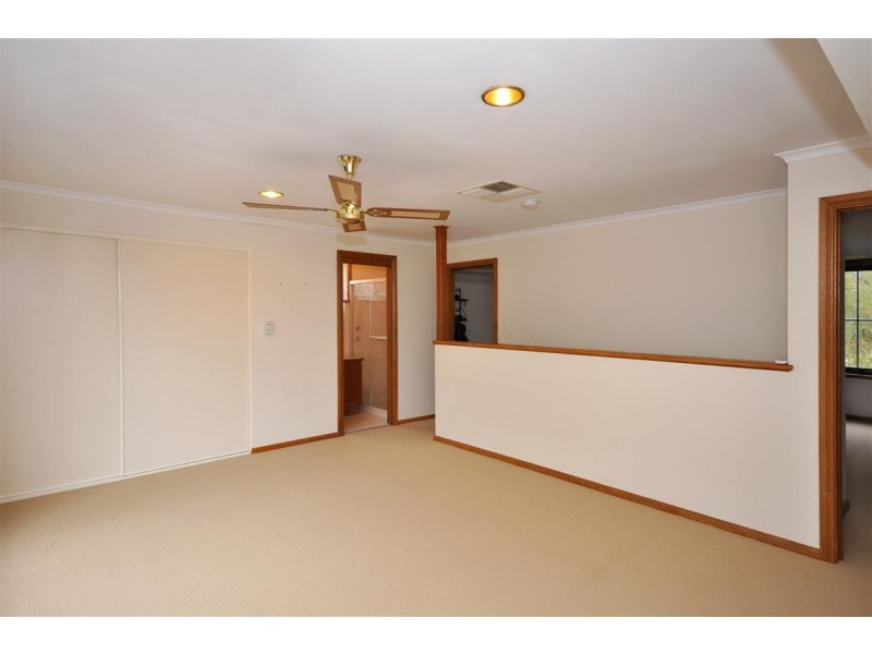 9 Humber Court, Happy Valley SA 5159
