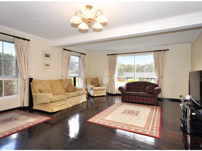 12 Broadmeadow Drive, Flagstaff Hill SA 5159