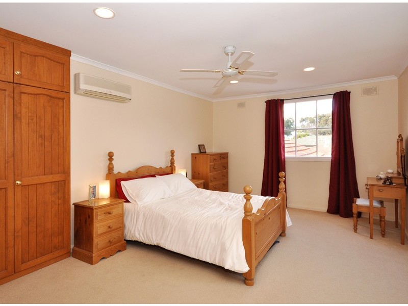 12 Broadmeadow Drive, Flagstaff Hill SA 5159