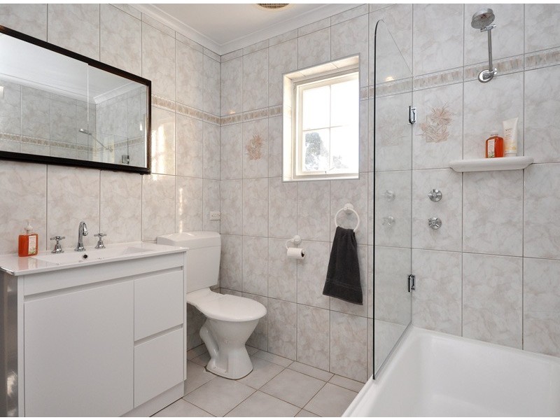 12 Broadmeadow Drive, Flagstaff Hill SA 5159