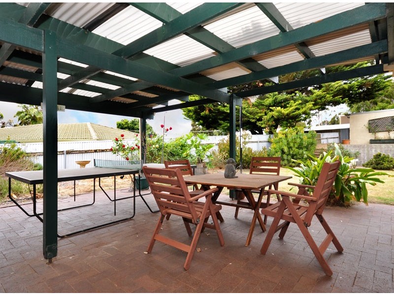 12 Canberra Drive, Aberfoyle Park SA 5159