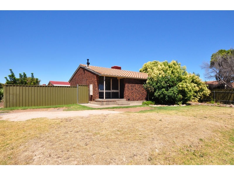 9 Cecilia Rd, Christie Downs SA 5164
