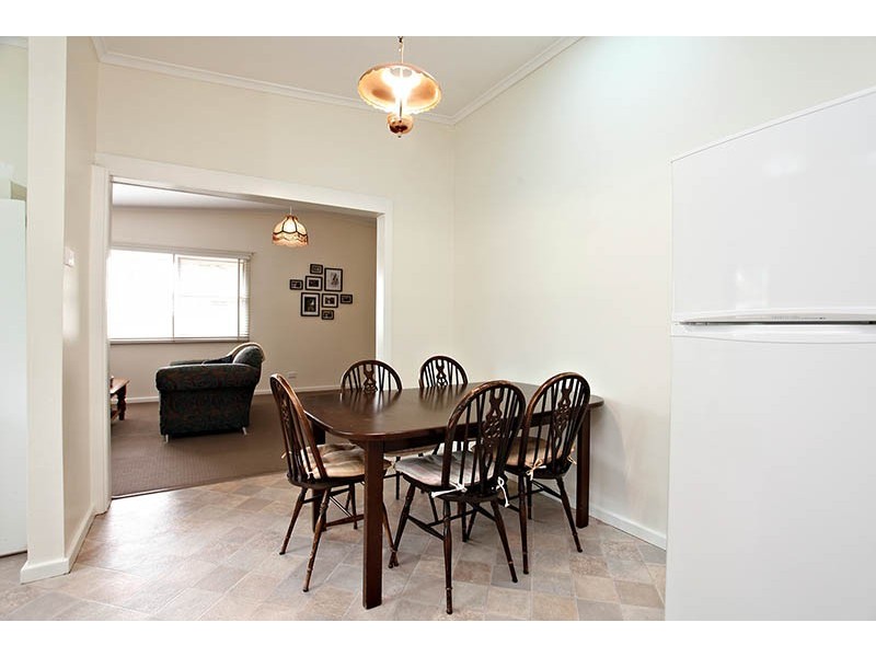 8 Christina Road, Christie Downs SA 5164