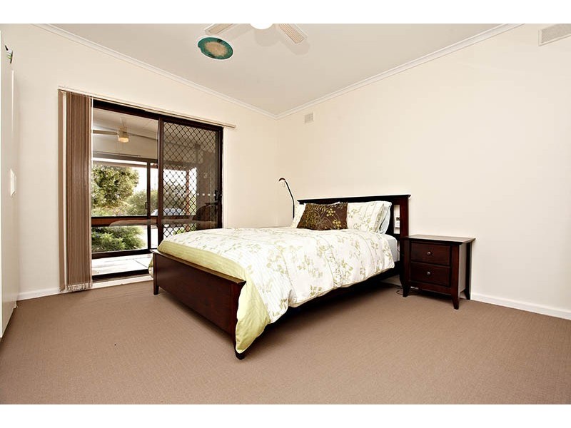 8 Christina Road, Christie Downs SA 5164