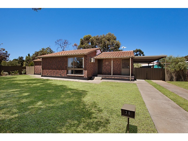 38 Finian Road, Christie Downs SA 5164