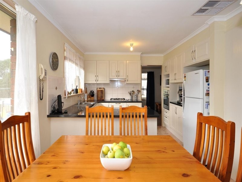 3 Molvig Court, Trott Park SA 5158