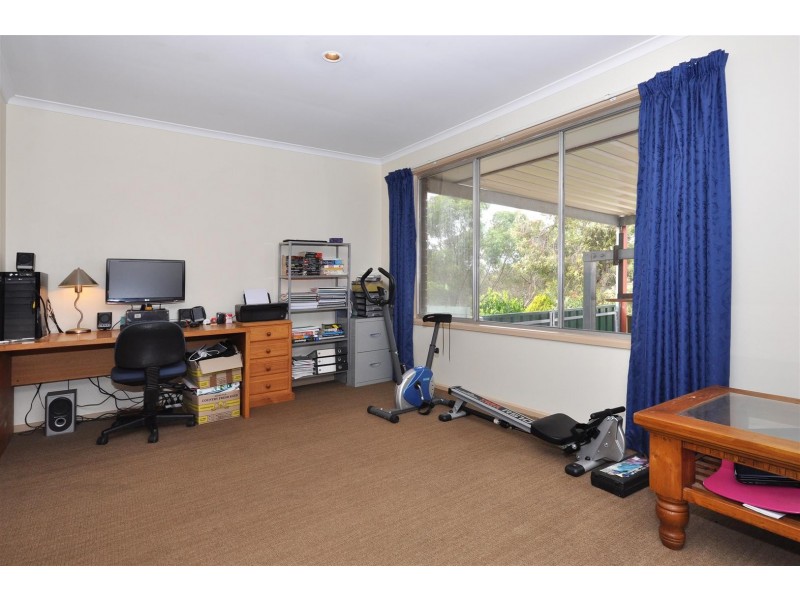 3 Molvig Court, Trott Park SA 5158