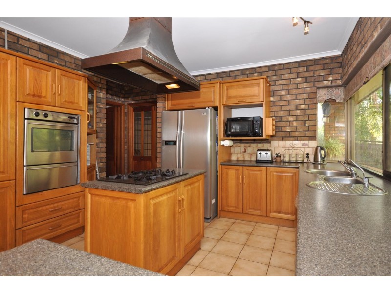 2 Palmyra Court, Flagstaff Hill SA 5159