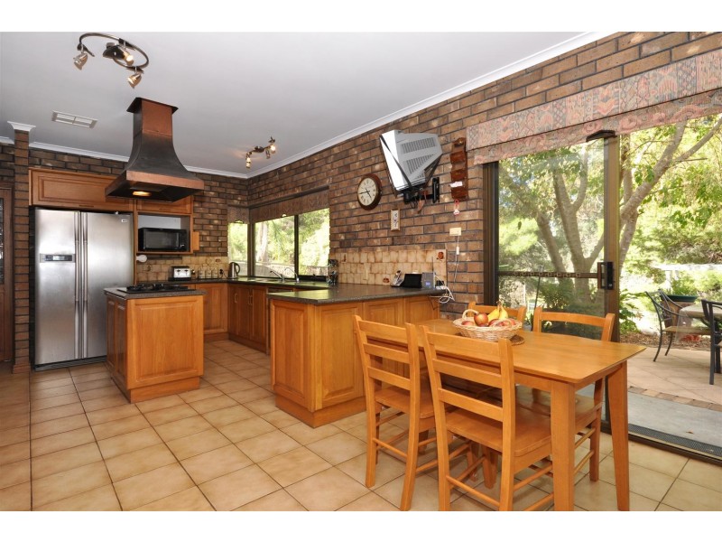 2 Palmyra Court, Flagstaff Hill SA 5159