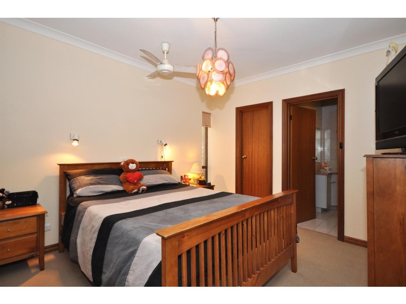 2 Palmyra Court, Flagstaff Hill SA 5159