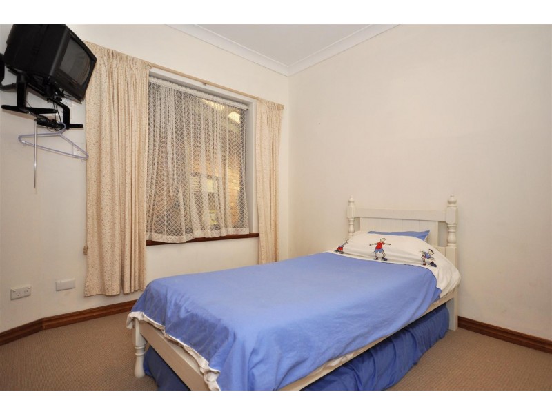 2 Palmyra Court, Flagstaff Hill SA 5159