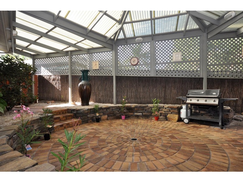 2 Palmyra Court, Flagstaff Hill SA 5159