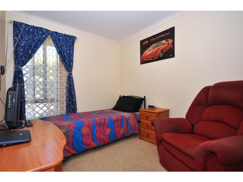 8 Linton Place, Aberfoyle Park SA 5159