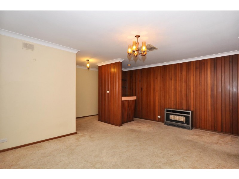 11 Janet Crescent, Morphett Vale SA 5162