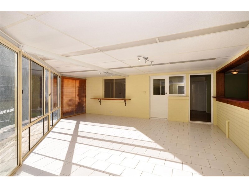 19 Jade Crescent, Aberfoyle Park SA 5159
