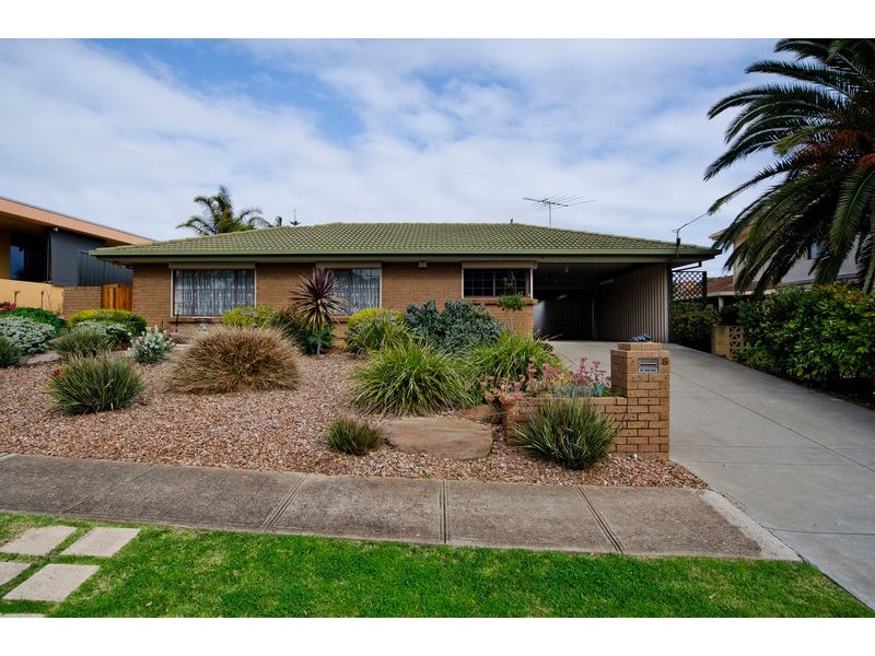 8 Hunter Road, Christies Beach SA 5165