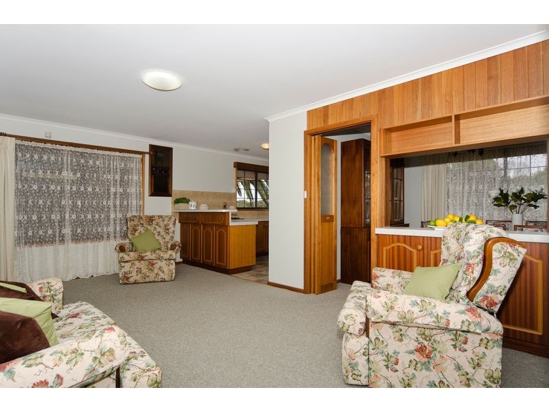 8 Hunter Road, Christies Beach SA 5165