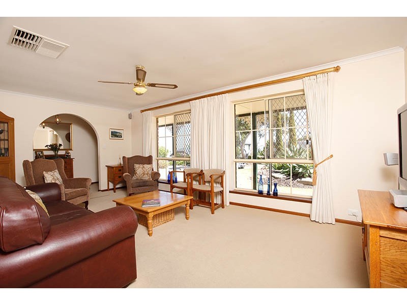 30 Dressage Avenue, Woodcroft SA 5162