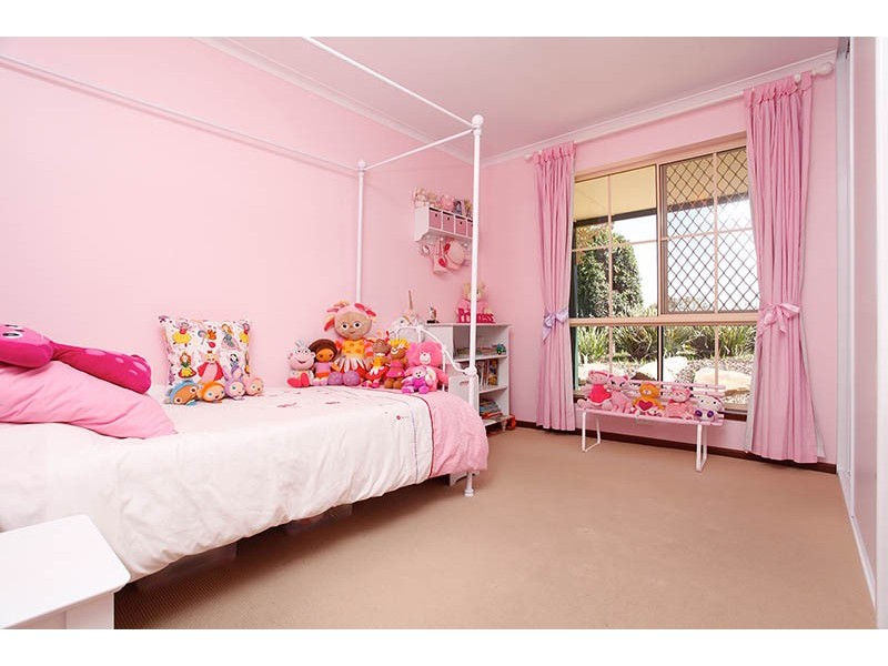 30 Dressage Avenue, Woodcroft SA 5162