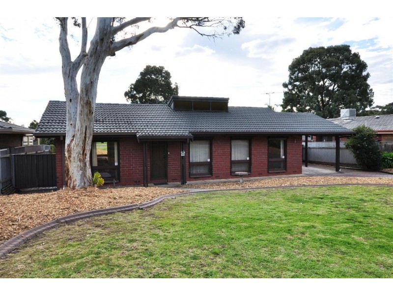 16 Medina Street, Aberfoyle Park SA 5159