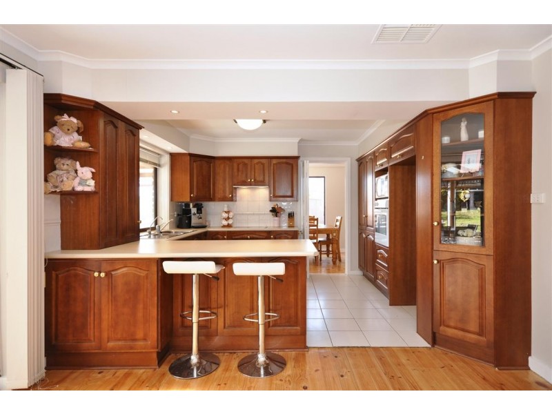 8 Mark Court, O’halloran Hill SA 5158