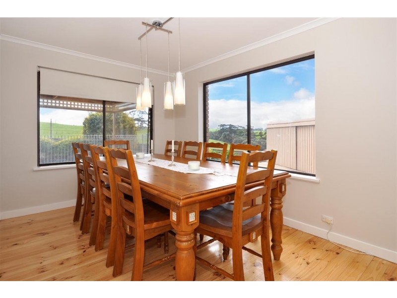 8 Mark Court, O’halloran Hill SA 5158