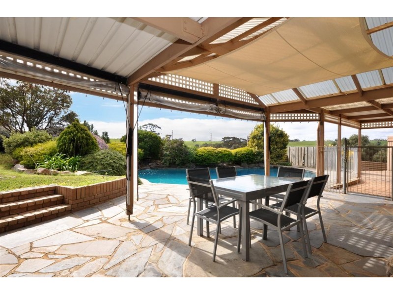 8 Mark Court, O’halloran Hill SA 5158