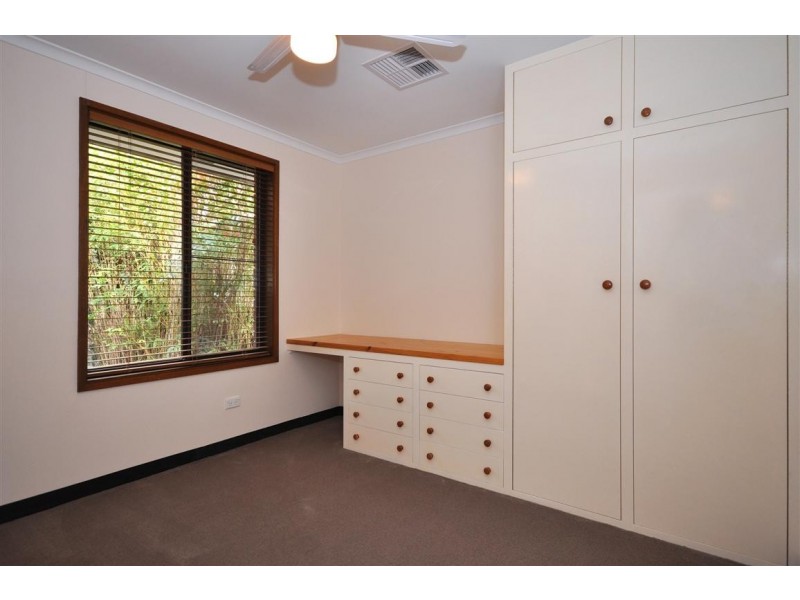 32 Woodhall Drive, Happy Valley SA 5159