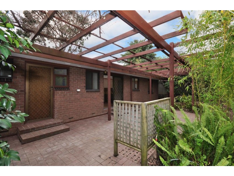 32 Woodhall Drive, Happy Valley SA 5159