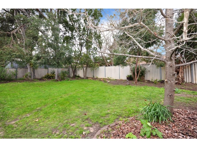 32 Woodhall Drive, Happy Valley SA 5159