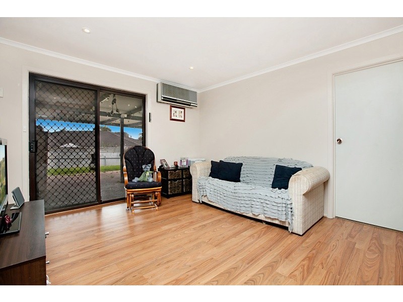 29 Banks Road, Woodcroft SA 5162