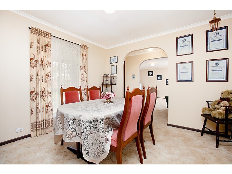 27 Larrimah Road, Morphett Vale SA 5162