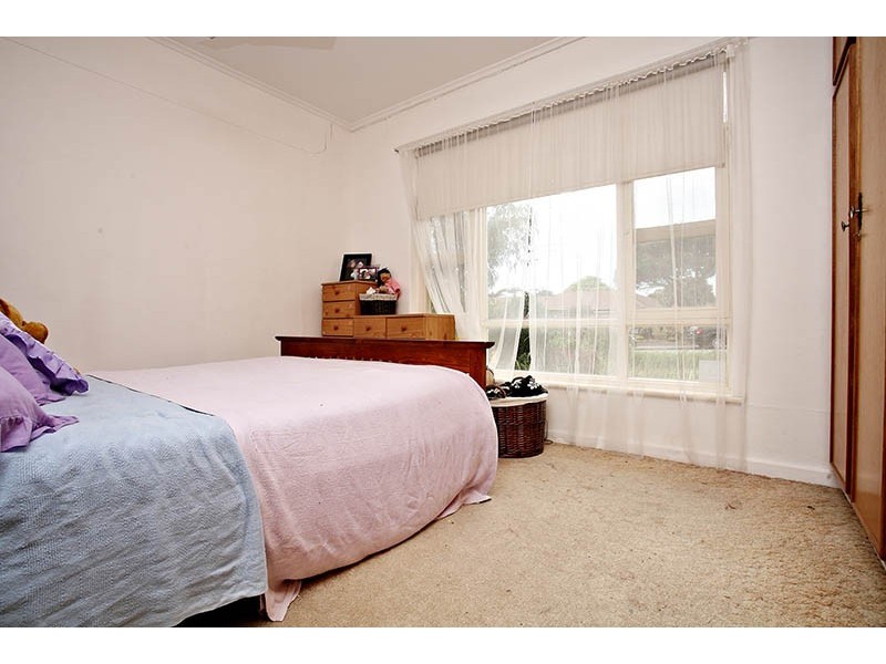 6 Petersen Crescent, Port Noarlunga SA 5167