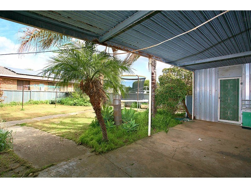 6 Petersen Crescent, Port Noarlunga SA 5167