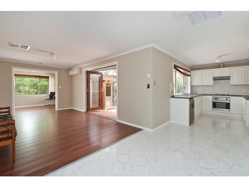 5 Spode Court, Trott Park SA 5158