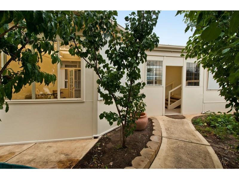 5 Spode Court, Trott Park SA 5158